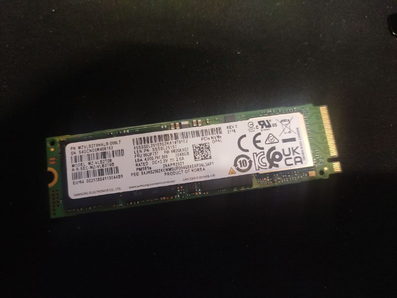 开箱一块 2TB 金百达 KP230 Plus，实际为三星 PM981a